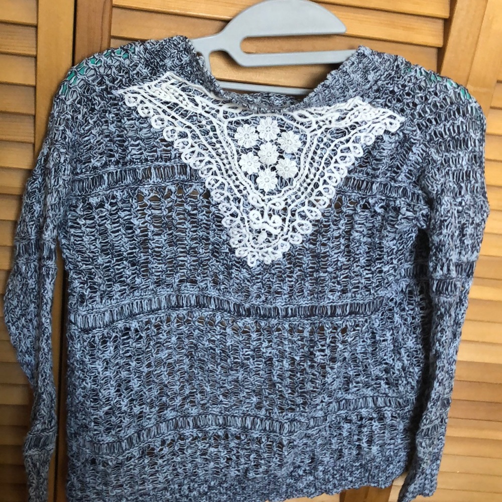 Cardigan - Picture 2 of 3